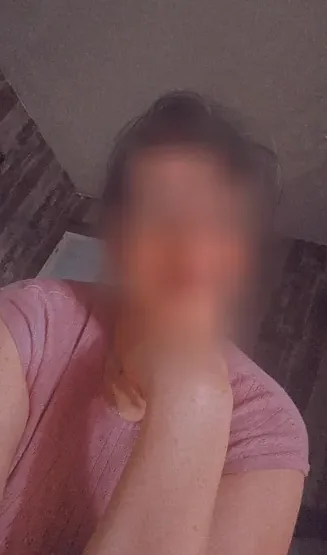 Amira, 27