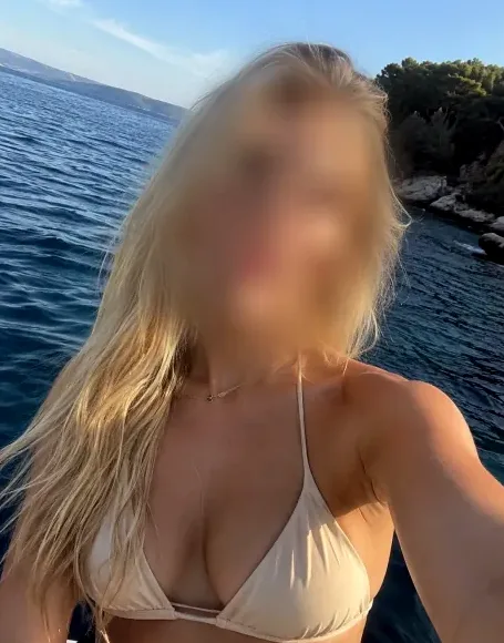 Hanna, 27