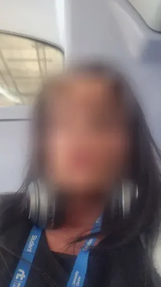 Julia, 40