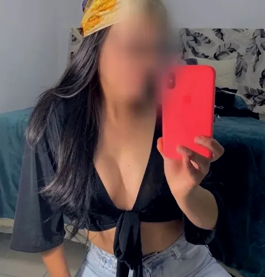 Luisa, 31