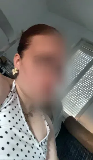 Sarah, 19