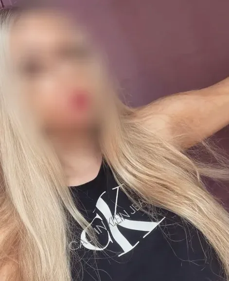 Tanja, 24